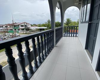 The Space - Sri Aman - Balcón
