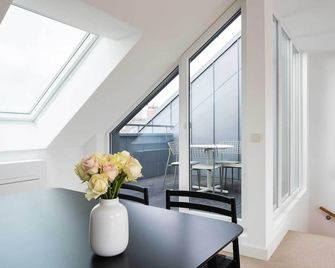 Studiohouse Frankfurt - פרנקפורט אם מיין - חדר אוכל