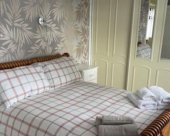 Minnie's Cottage - Ballymoney - Bedroom