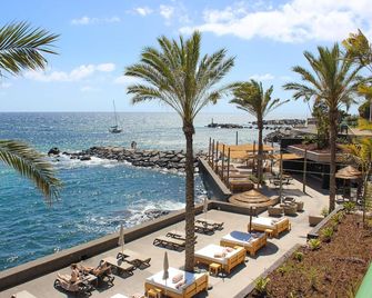 Saccharum Resort - Estreito da Calheta - Strand