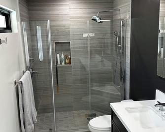 Deluxe Guest Suite with Private Entrance, Near San Diego Beaches, Sleeps 4 - San Diego