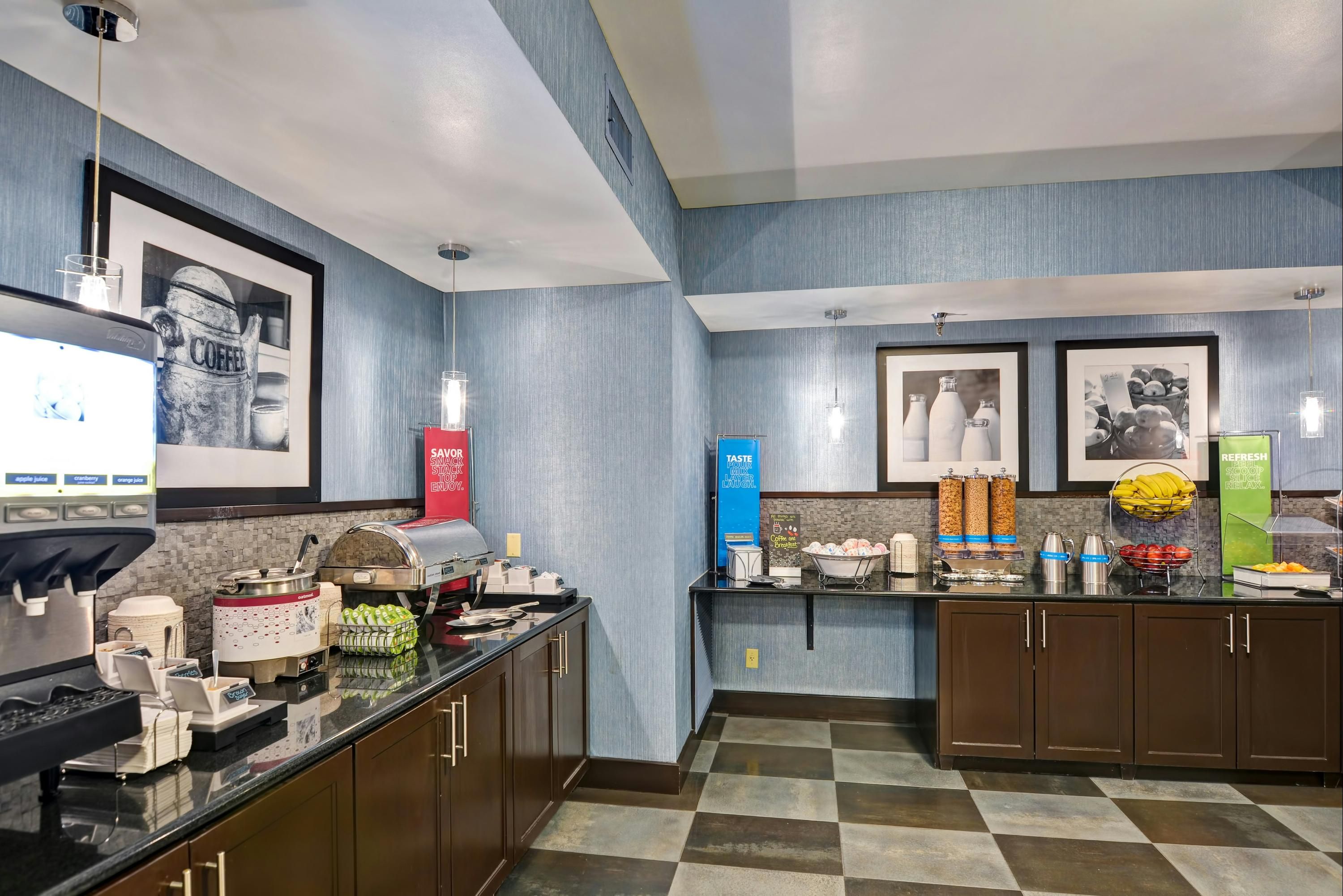 Hampton Inn State College thumbnail 3