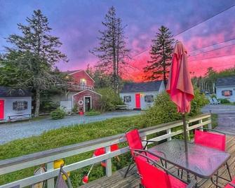 This boutique hotel is a 1 bedroom(s), 1 bathrooms, located in Trenton, ME. - Trenton - Terasa