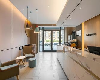 Home Inn Neo Shanghai Gongfu Xincun Shuichan West Road - Shangai - Recepción