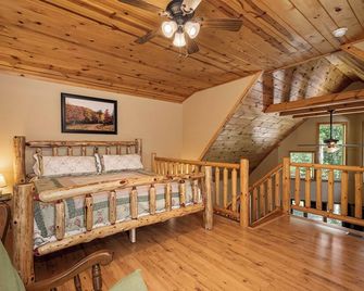 Rustic Retreat - Swanton - Habitación