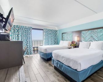Crystal Coast Oceanfront Hotel - Pine Knoll Shores