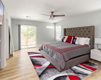 Peerless Retreat - Minutes From Downtown Houston - Houston - Bedroom