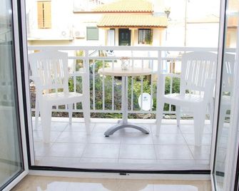 Hotel Astron - Myrina - Balcony