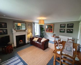 Parkhead House - South Queensferry - Living room