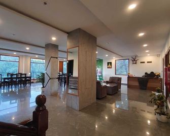 Summer Hill Resort - Shimla - Lobby