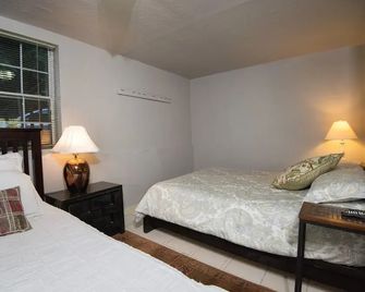 River View Garden Resort - Monte Rio