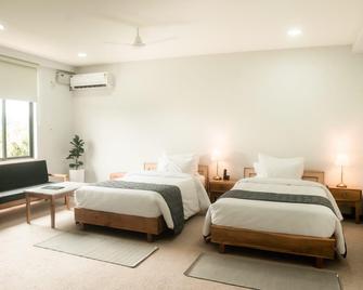 The Himbs Hotel - Dimāpur - Bedroom