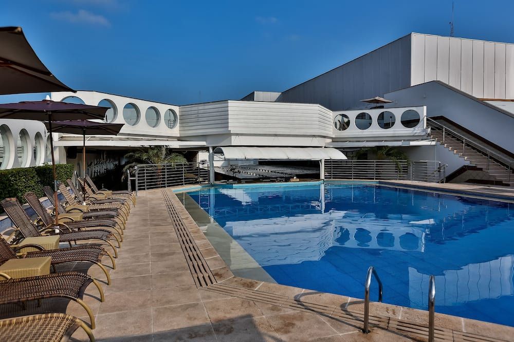 بوربون كونفينشن هوتل سانتوس - سانتوس - حوض السباحة