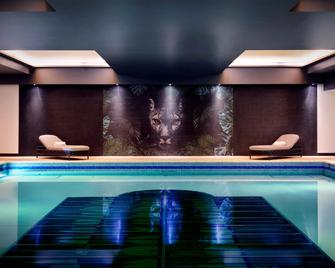 Nyx Hotel London Holborn By Leonardo Hotels - London - Pool