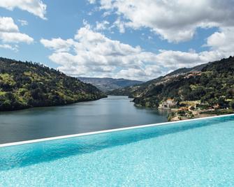 Douro Royal Valley Hotel & Spa - Baiao - Piscina