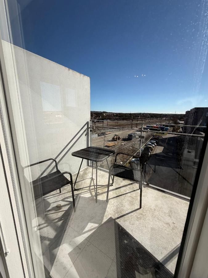 Modern Stylish Apartment Near City Centre with Parking – Aalborg