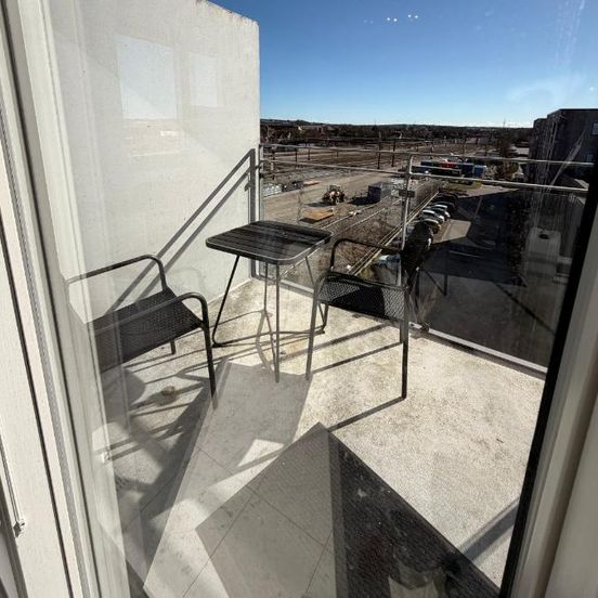 Modern Stylish Apartment Near City Centre with Parking – Aalborg