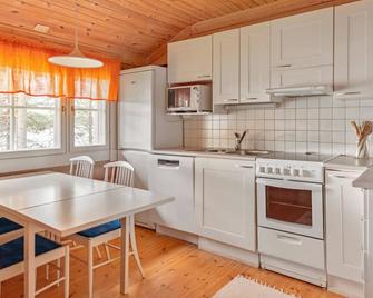 Vacation Home Urpola In Rovaniemi - 6 Persons, 2 Bedrooms - Patokoski - Cocina
