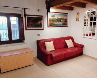 House Nature (countryside and sea) - Pisticci - Huiskamer