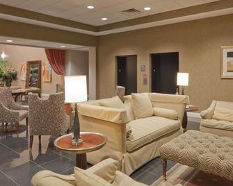 Holiday Inn Carbondale-Conference Center - Carbondale - Obývací pokoj