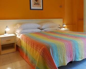 Hotel Michelangelo - Teramo - Bedroom