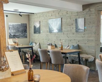 Brygga Restaurant and Rooms - Sørvågen - Restoran