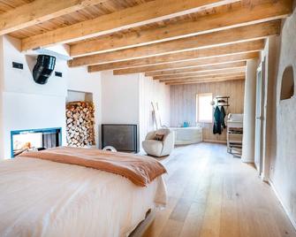 Maison en pierres 6/8pers, piscine & sublime vue - Puygiron - Habitación