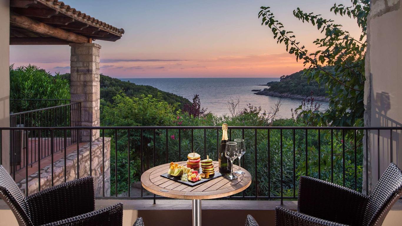 Mövenpick Resort Agios Nikolaos Sivota (Opening April 2025)