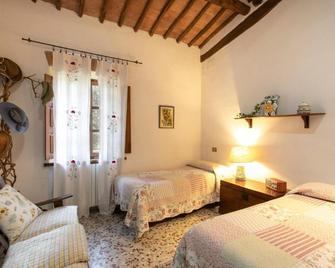 Agriturismo Poggio Salvi - Sovicille - Habitación