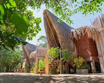 Isla Corona - Isla Grande del Rosario - Extérieur