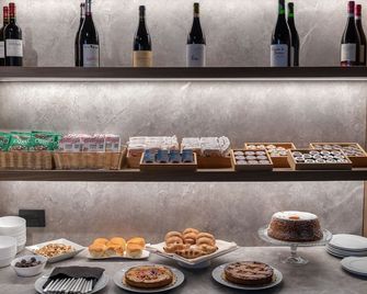 Bel Sito Hotel Due Torri - Avellino - Buffet