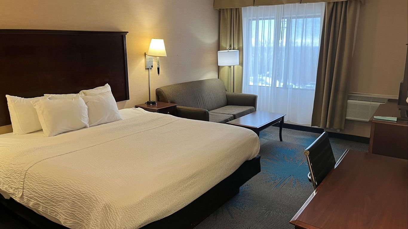 Days Inn by Wyndham Duluth Lakewalk