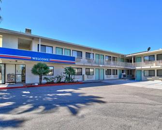 Motel 6-Nogales, Az - Mariposa Road - Nogales - Building