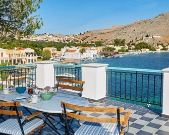 The Vegghera House - Σύμη - Μπαλκόνι