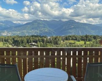 Boutique Hotel Art De Vivre & Spa - Crans-Montana - Balkon