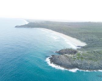 Nomads Noosa - נוסה הדס - חוף