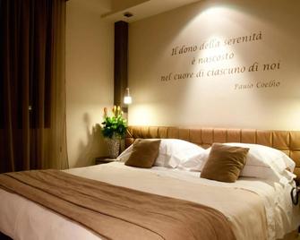 Hotel Due Pini - Formigine - Camera da letto
