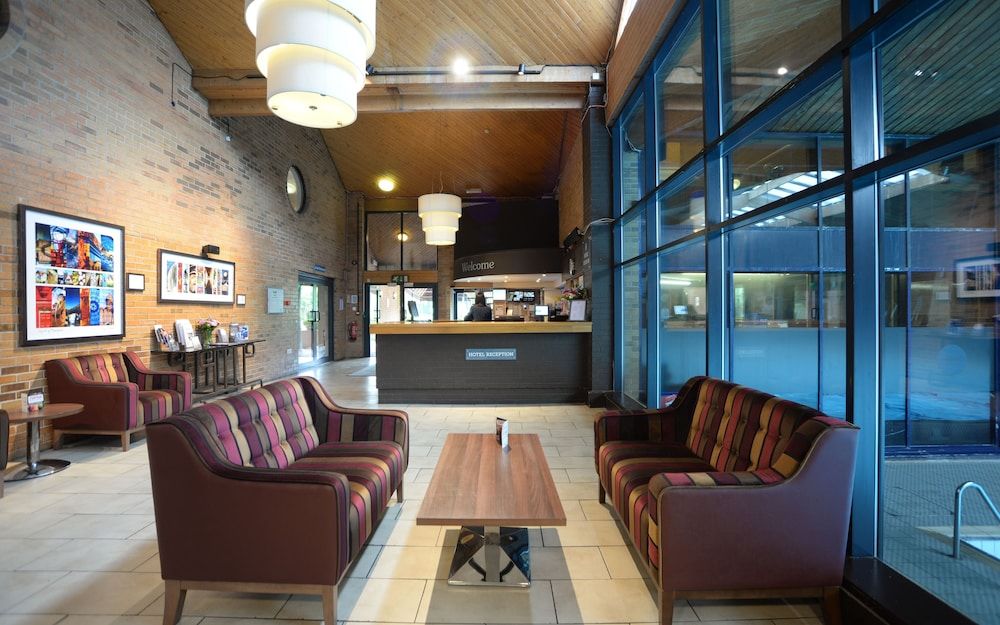 Waterside Hotel & Leisure Club - Mánchester - Lobby