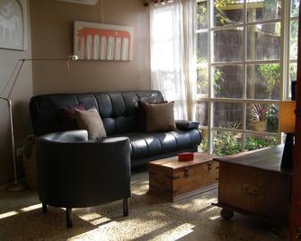 The Castle - Villa by the Sea - Cowes - Wohnzimmer