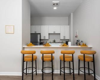 Soulard Gem-Cozy Apt- Walk To Downtown Stl! Wifi - San Luis