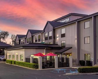 Best Western Plus Spokane North - Spokane - Bangunan