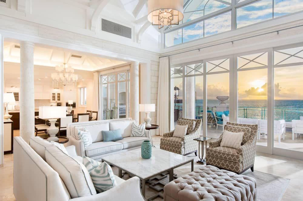 ذا شور كلوب تراكس آند كايكوس - بروفيدنسياليس - غرفة معيشة