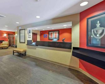 Motel 6 Extended Stay Sacramento Arden Way Ca - Sacramento - Front desk