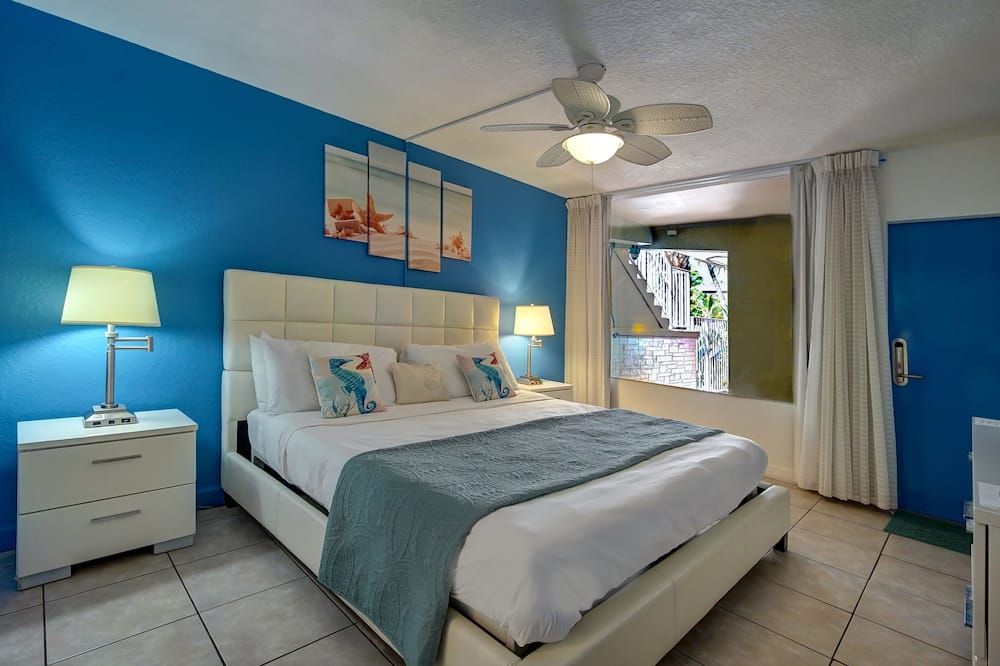 Castle by the Sea Motel - Lauderdale-by-the-Sea - חדר שינה