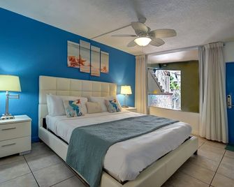 Castle by the Sea Motel - Lauderdale-by-the-Sea - חדר שינה