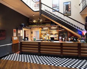 The Mount by Greene King Inns - Wigan