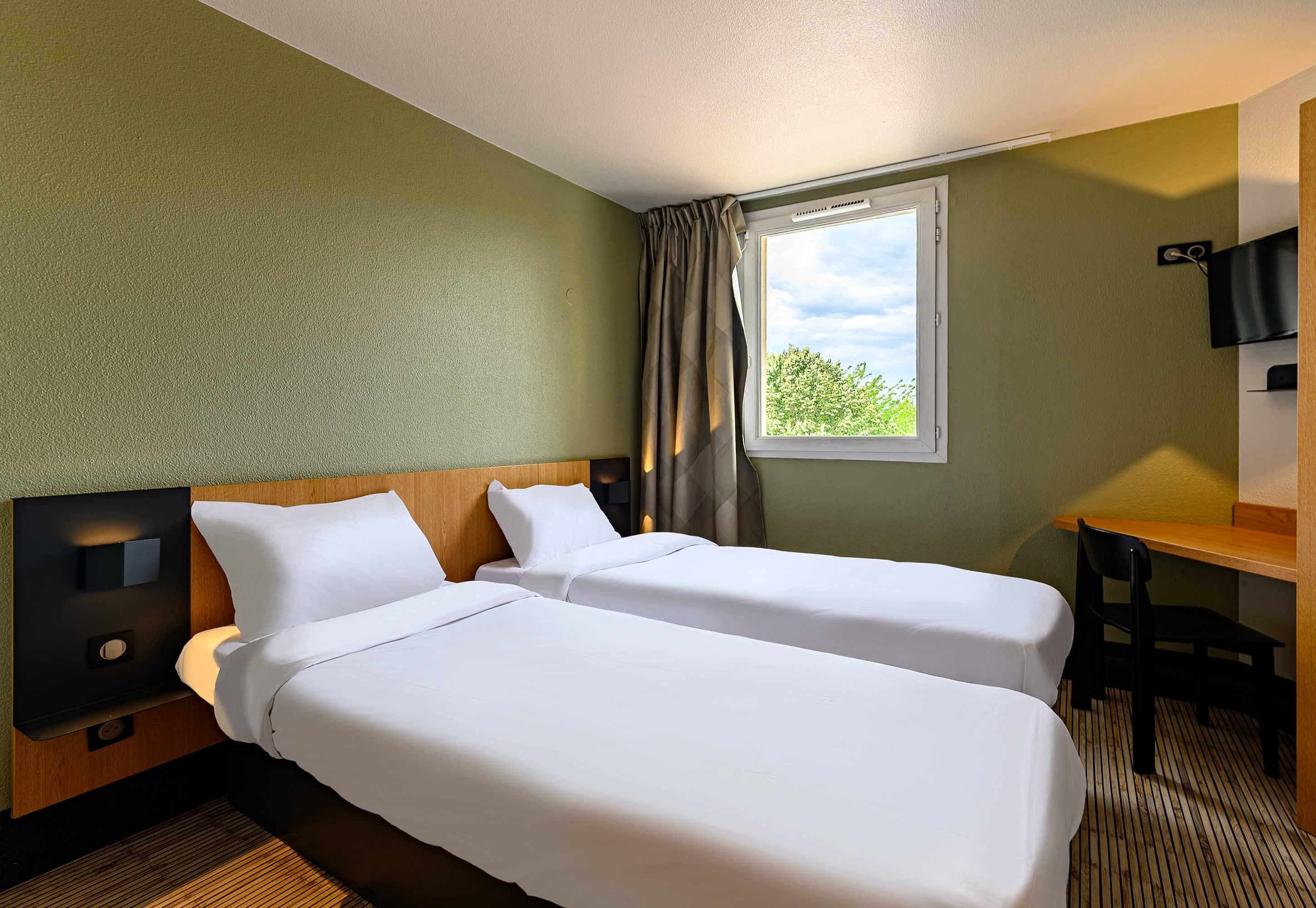 بي آند بي هوتل مارن لا-فالي بوسي