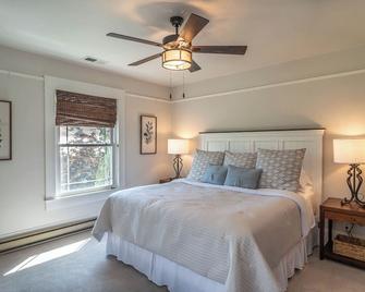 C.H. Bailey House - Roseburg