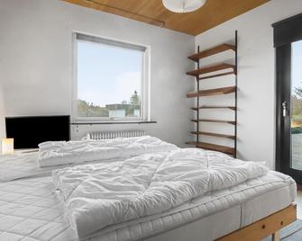 4 bedroom beautiful home in Korsør - Korsør - Bedroom