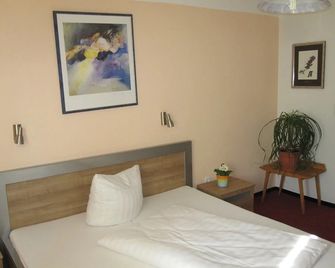 Hotel Luitpold - Landshut - Bedroom